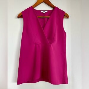 Uniqlo Sleeveless V-Neck Blouse XS – Fuchsia Pink